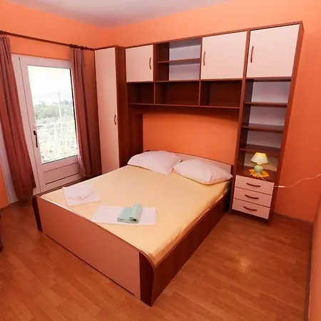 Banana Guest house *